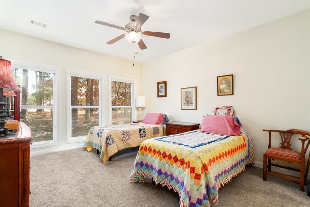 28 Jardin Way, Hot Springs Village, AR 71909