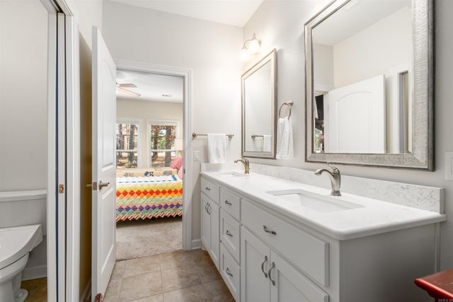 28 Jardin Way, Hot Springs Village, AR 71909