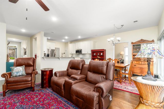 28 Jardin Way, Hot Springs Village, AR 71909