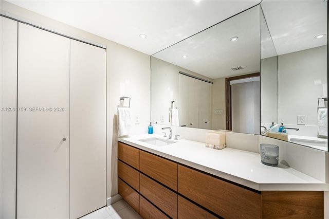 16485 Collins Avenue 536, Sunny Isles Beach, FL 33160