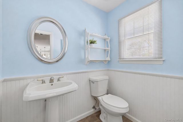 7 Midfield Street, Stony Brook, NY 11790