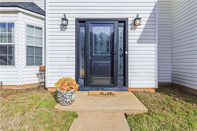 700 Deshon Creek Drive, Lithonia, GA 30058