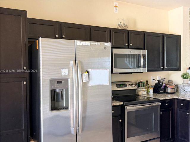 17157 SW 96th Street, Miami, FL 33196