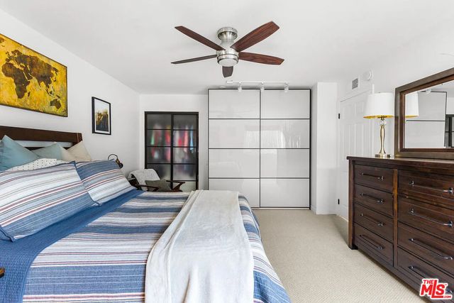 7130 Gateshead Way, Los Angeles, CA 91307