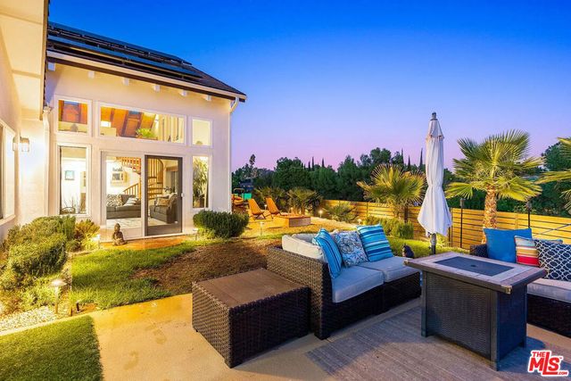 7130 Gateshead Way, Los Angeles, CA 91307