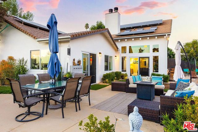 7130 Gateshead Way, Los Angeles, CA 91307
