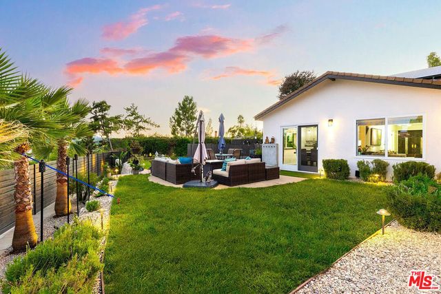 7130 Gateshead Way, Los Angeles, CA 91307