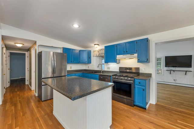 19 Leigh Drive, Alton, NH 03810
