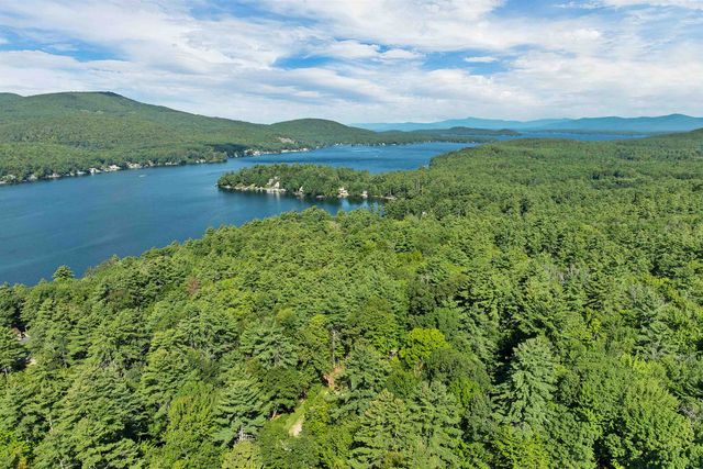 19 Leigh Drive, Alton, NH 03810