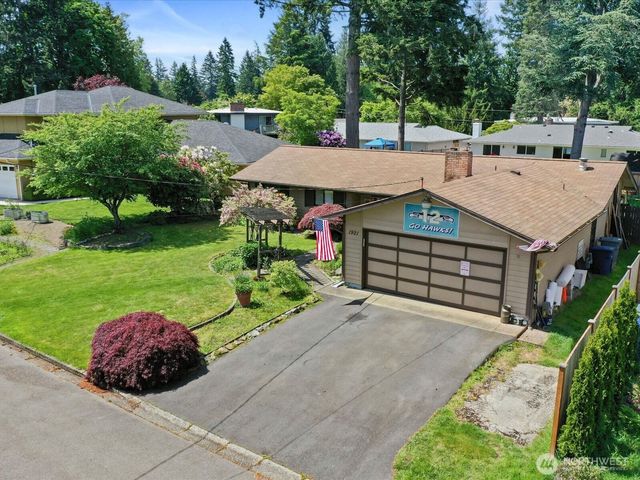 1921 169th Avenue NE, Bellevue, WA 98008