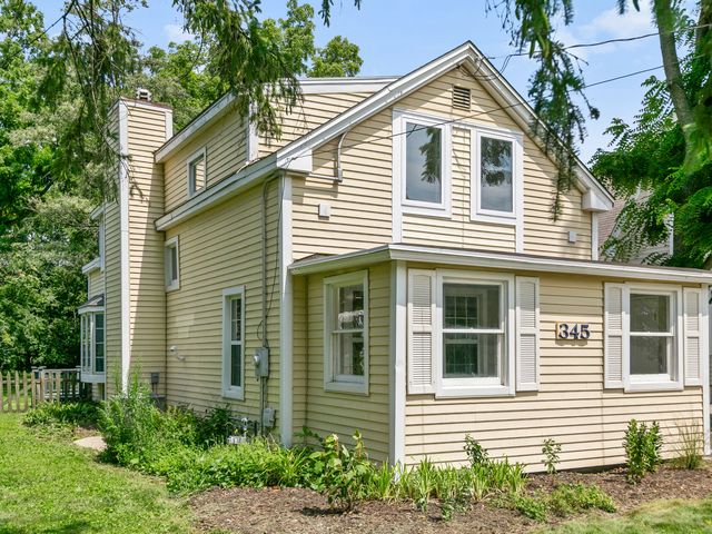 345 Main Street, Batavia, IL 60510