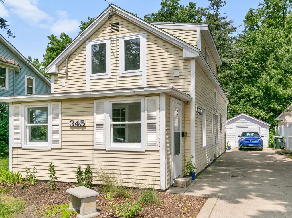 345 Main Street, Batavia, IL 60510