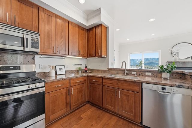 188 Mary Teresa Street, San Francisco, CA 94134