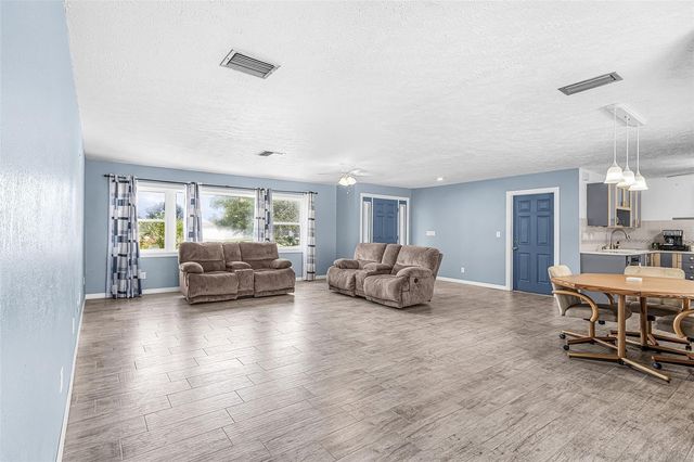 1320 SE 26TH TERRACE, Cape Coral, FL 33904