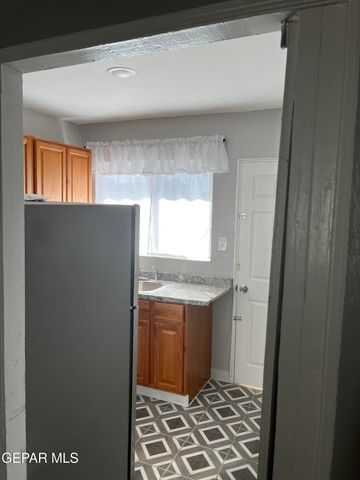 8168 VALLEY VIEW Drive, El Paso, TX 79907