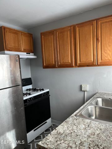 8168 VALLEY VIEW Drive, El Paso, TX 79907