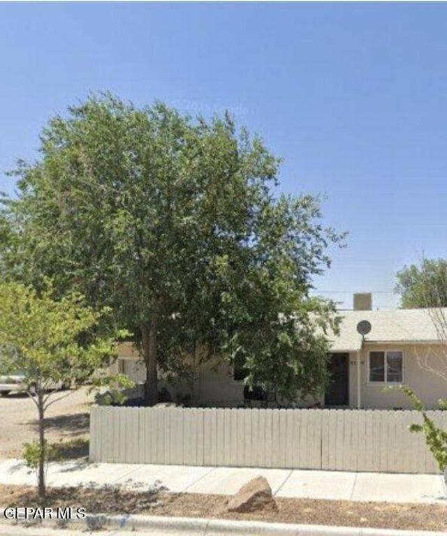 8168 VALLEY VIEW Drive, El Paso, TX 79907