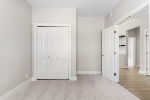 2735 Reagan Avenue, Holland Twp, MI 49464