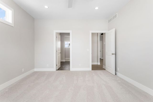 2735 Reagan Avenue, Holland Twp, MI 49464