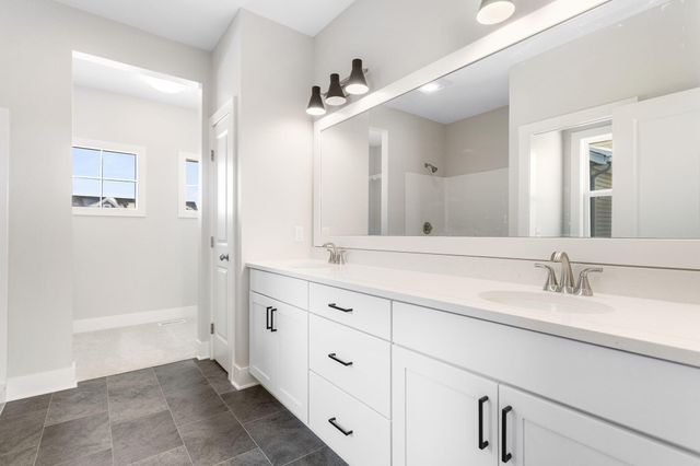 2735 Reagan Avenue, Holland Twp, MI 49464