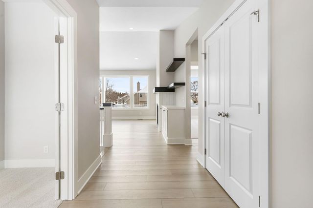 2735 Reagan Avenue, Holland Twp, MI 49464