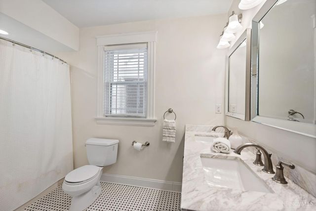 3785 Drake Avenue, Cincinnati, OH 45209