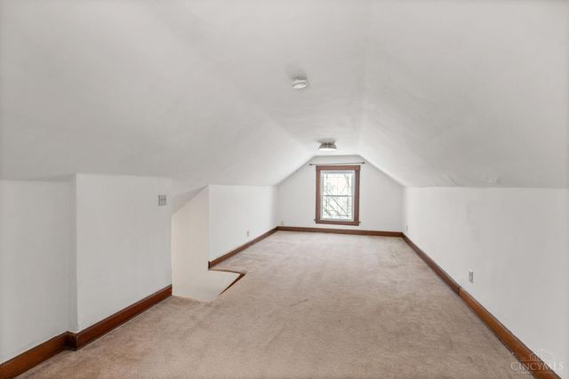 3785 Drake Avenue, Cincinnati, OH 45209