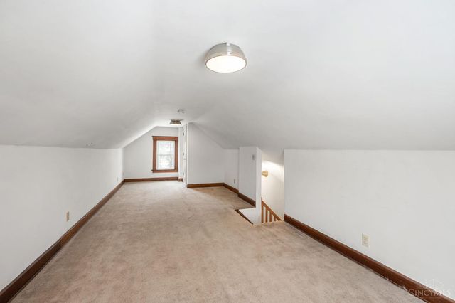 3785 Drake Avenue, Cincinnati, OH 45209