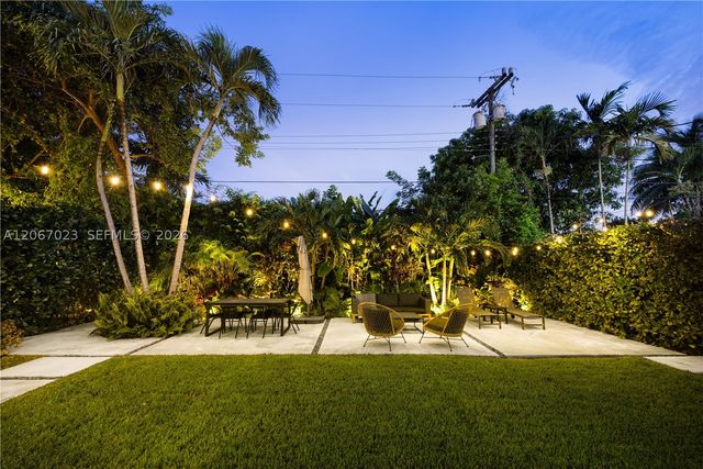 1868 SW 13th St, Miami, FL 33145