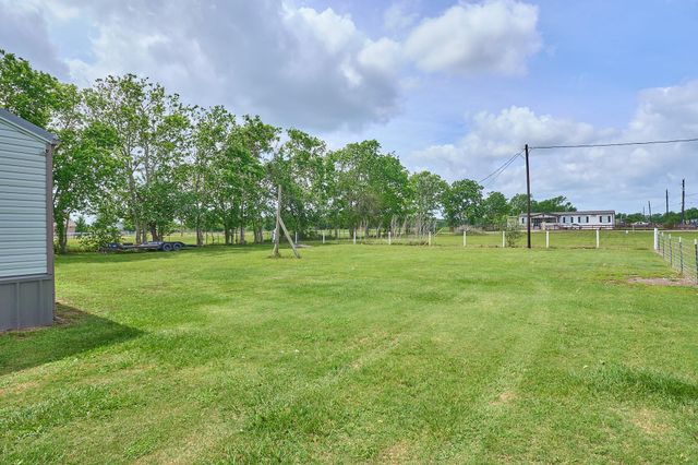 1003 Nunez Street, Beasley, TX 77417