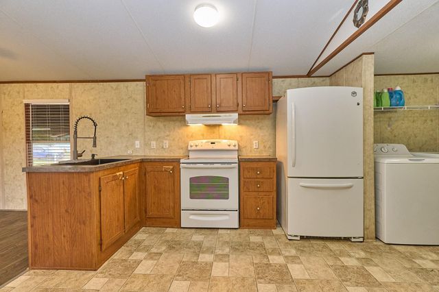1003 Nunez Street, Beasley, TX 77417