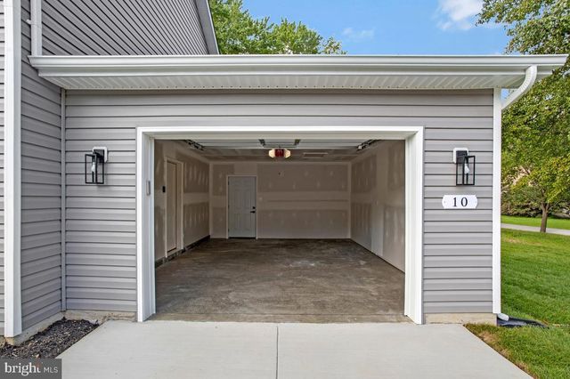 10-E POPLAR LN, Indian Head, MD 20640