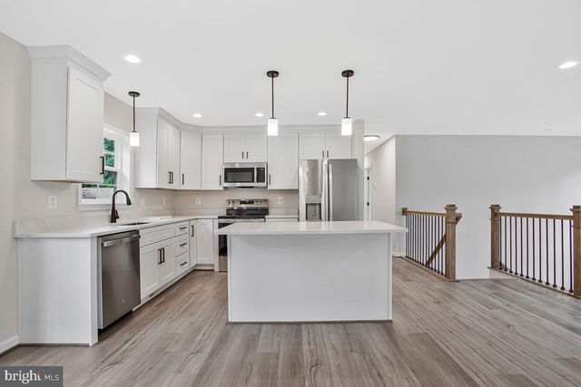 10-E POPLAR LN, Indian Head, MD 20640