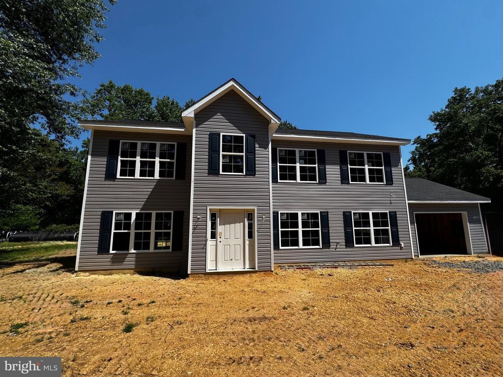 10-E POPLAR LN, Indian Head, MD 20640