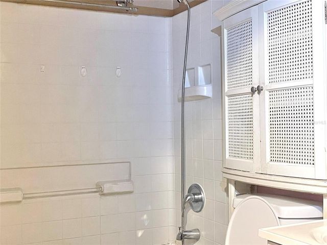 4103 E HANNA AVENUE, Tampa, FL 33610