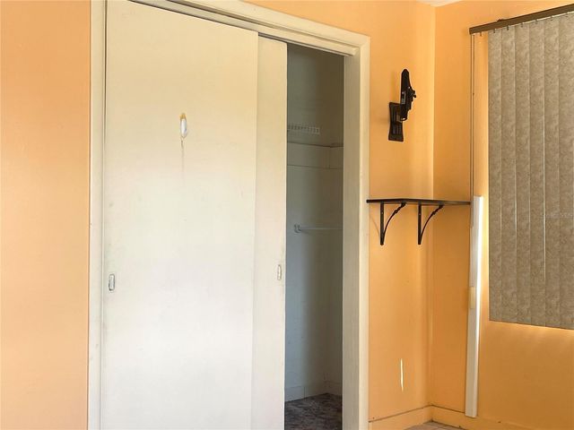 4103 E HANNA AVENUE, Tampa, FL 33610