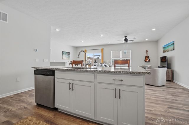 5166 Windbrooke Drive, Tipp City, OH 45371