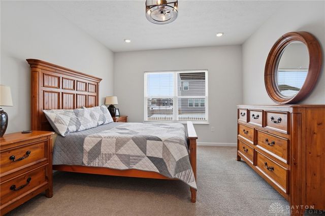 5166 Windbrooke Drive, Tipp City, OH 45371