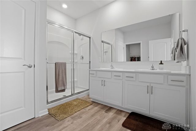 5166 Windbrooke Drive, Tipp City, OH 45371