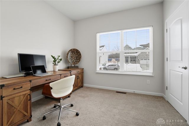 5166 Windbrooke Drive, Tipp City, OH 45371