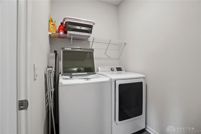 5166 Windbrooke Drive, Tipp City, OH 45371