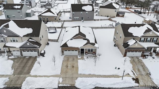 5166 Windbrooke Drive, Tipp City, OH 45371