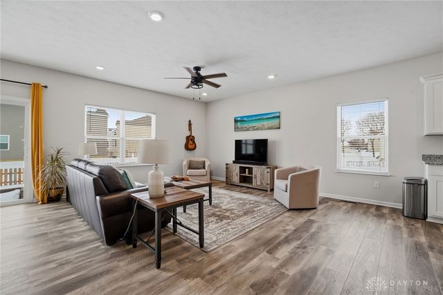 5166 Windbrooke Drive, Tipp City, OH 45371