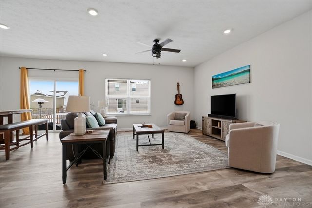 5166 Windbrooke Drive, Tipp City, OH 45371