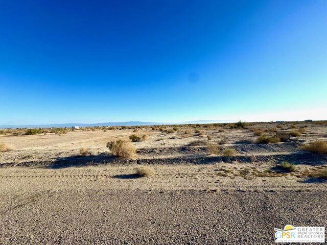 2230 Palm Manor Avenue, Thermal, CA 92274