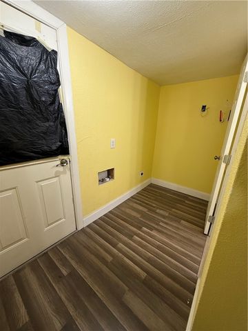 2411 Morris St, Corpus Christi, TX 78405