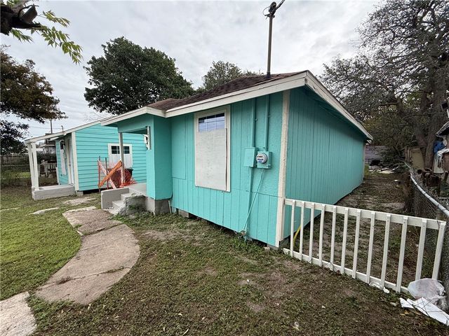 2411 Morris St, Corpus Christi, TX 78405