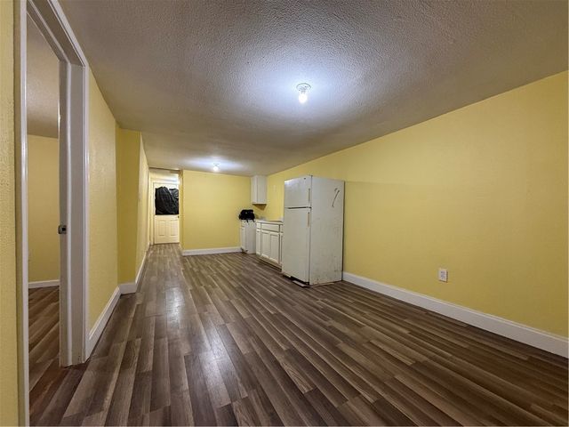 2411 Morris St, Corpus Christi, TX 78405