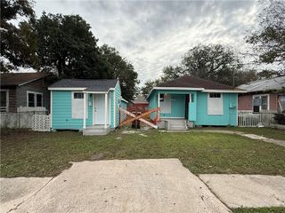 2411 Morris St, Corpus Christi, TX 78405