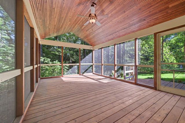16920 5th Avenue N, Plymouth, MN 55447